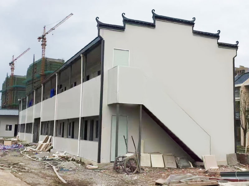 Modularna kuća K-tipa s krovnim pokrovom
